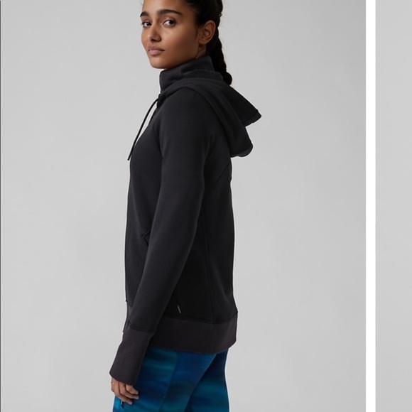 Athleta Altitude Polartec Triumph Hoodie // Black #983593 - Picture 4 of 9